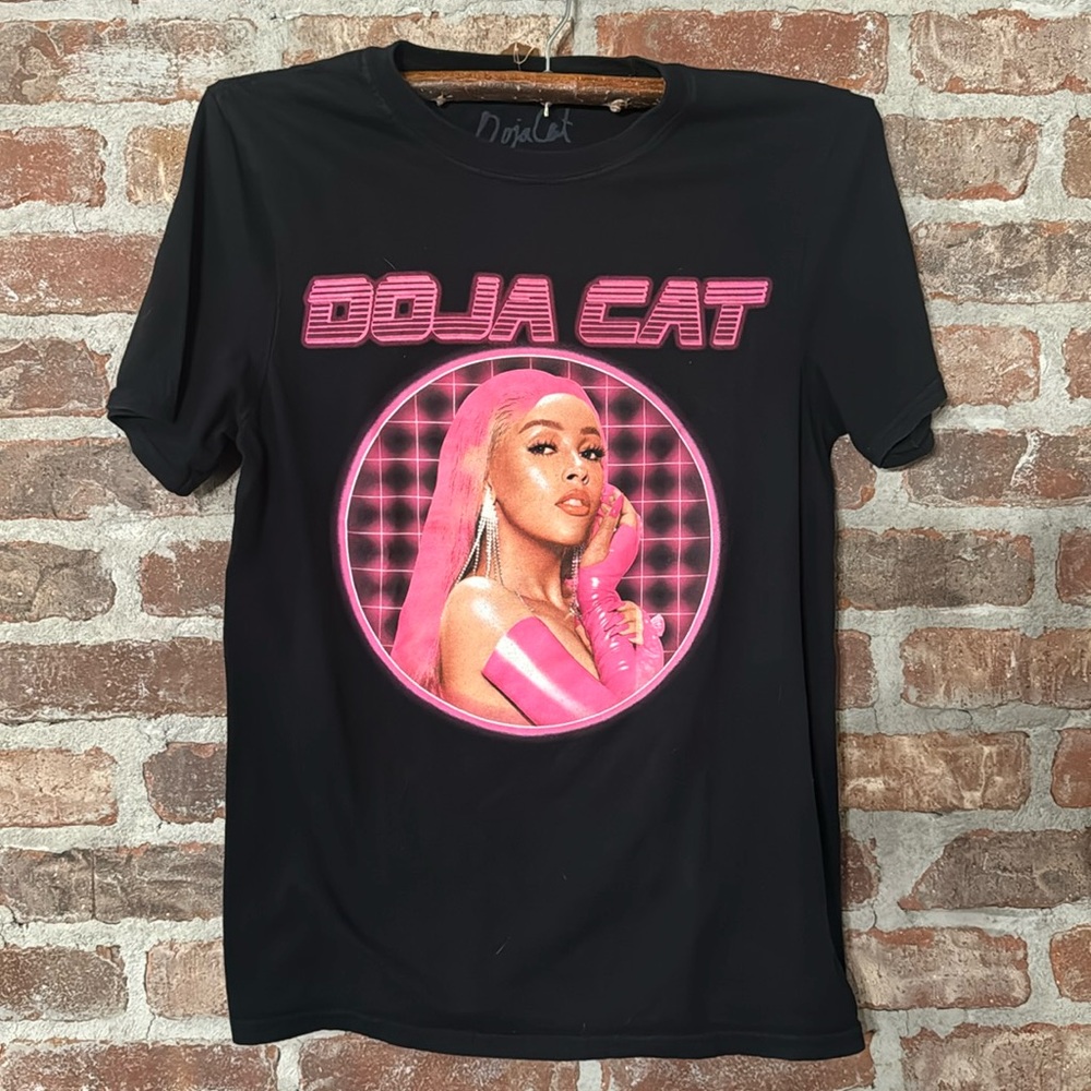 Doja Cat music tee size S
